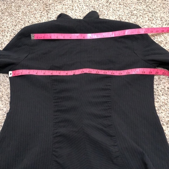 CAbi Blazer Size 6 Black Tan Striped Ruched Jacket - Picture 9 of 11